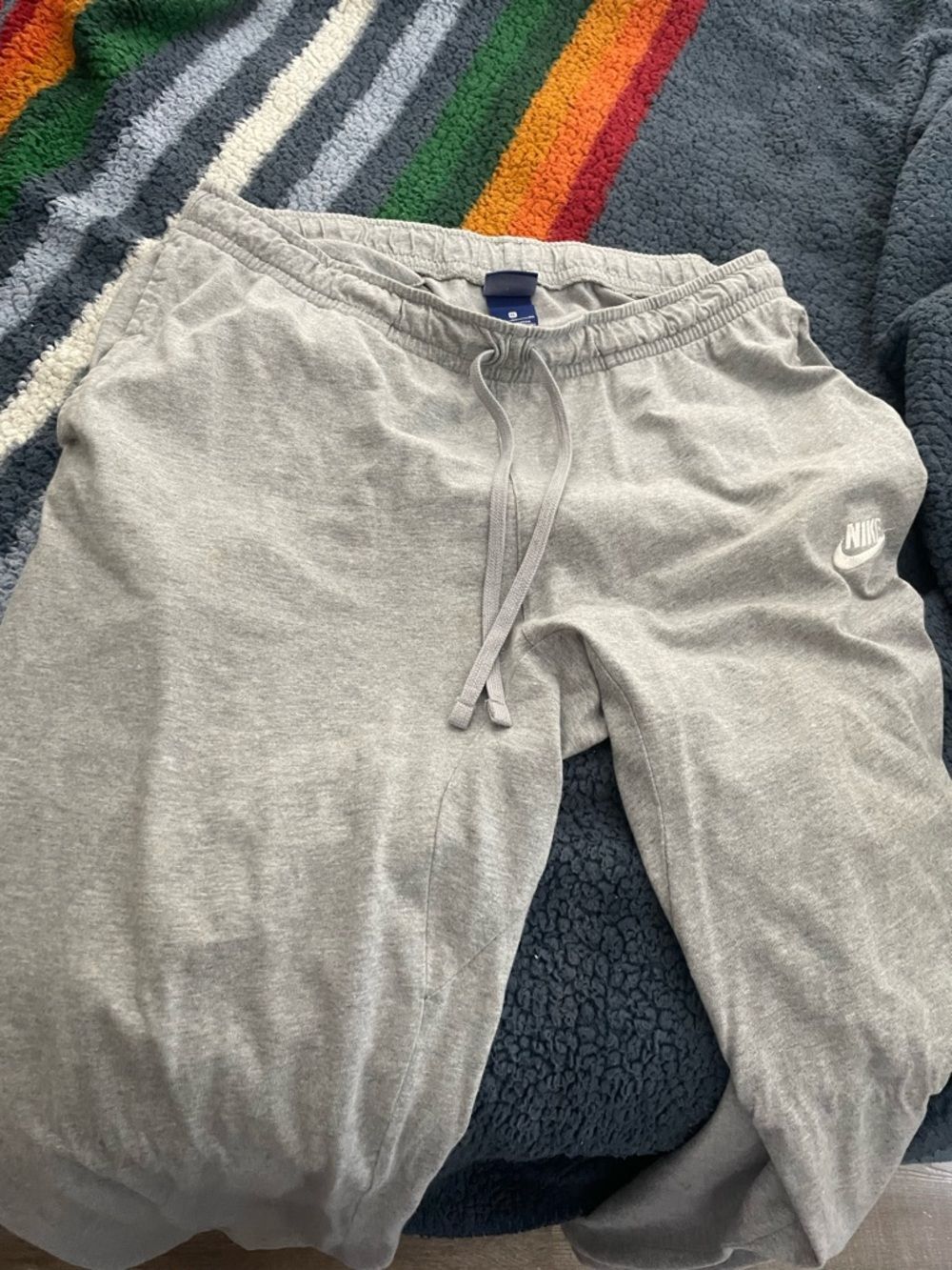 Nike Men’s Light Gray Sweatpants with Drawstring